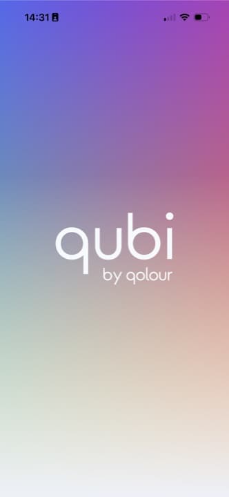 The Qubi app's splash screen: qubi by qolour
